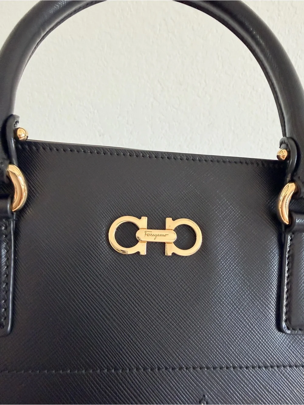 Salvatore Ferragamo Saffiano tote bag